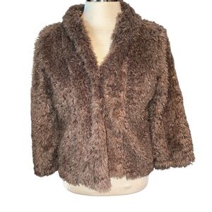 Dylan jacket cropped style 3/4 sleeve length 1 snap buttton fuzzy soft Sz small